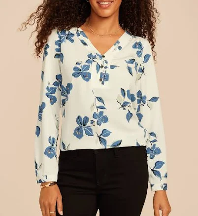maurices Women's Floral Pleated V-Neck Button Front Blouse