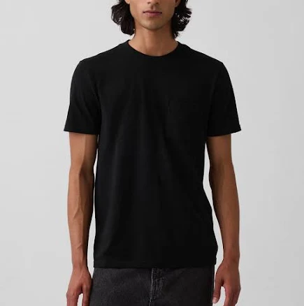 Gap Men's Organic Cotton T-Shirt with Pocket