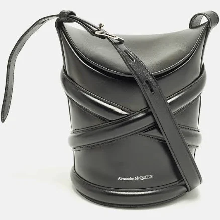Alexander McQueen Ladies Black leather The Curve Small Bucket Bag