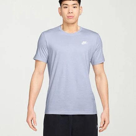 Nike Men's Sportswear Club T-Shirt