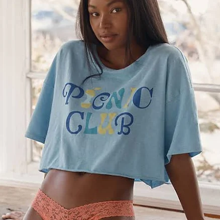 Lyrebird Graphic Crop Tee