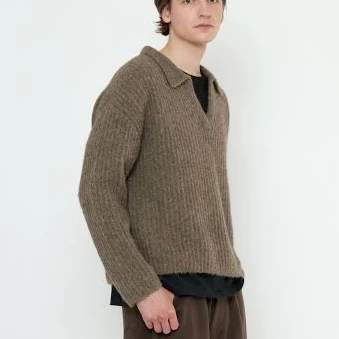 Dove Collared V-Neck Jumper