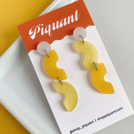 Lightweight Noodle Earrings