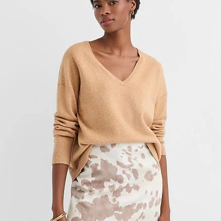 Loft Women's V-Neck Relaxed Everyday Sweater