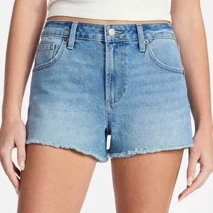 No Boundaries Women's Mid-Rise 3" Denim Shorts