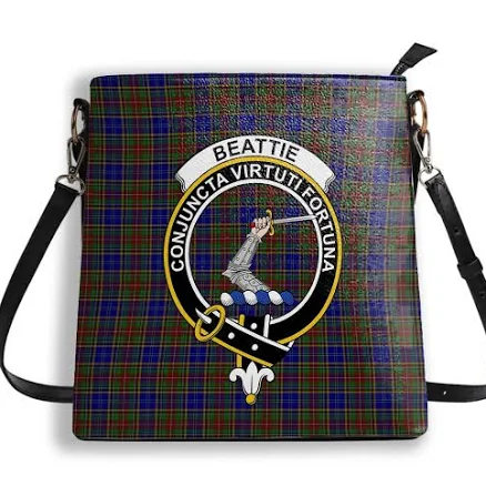 Ladies Beattie Crest Tartan Bucket Bag