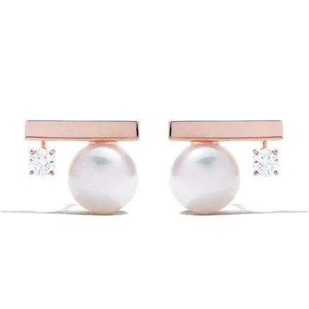 Tasaki 18kt gold diamond petit balance class earrings