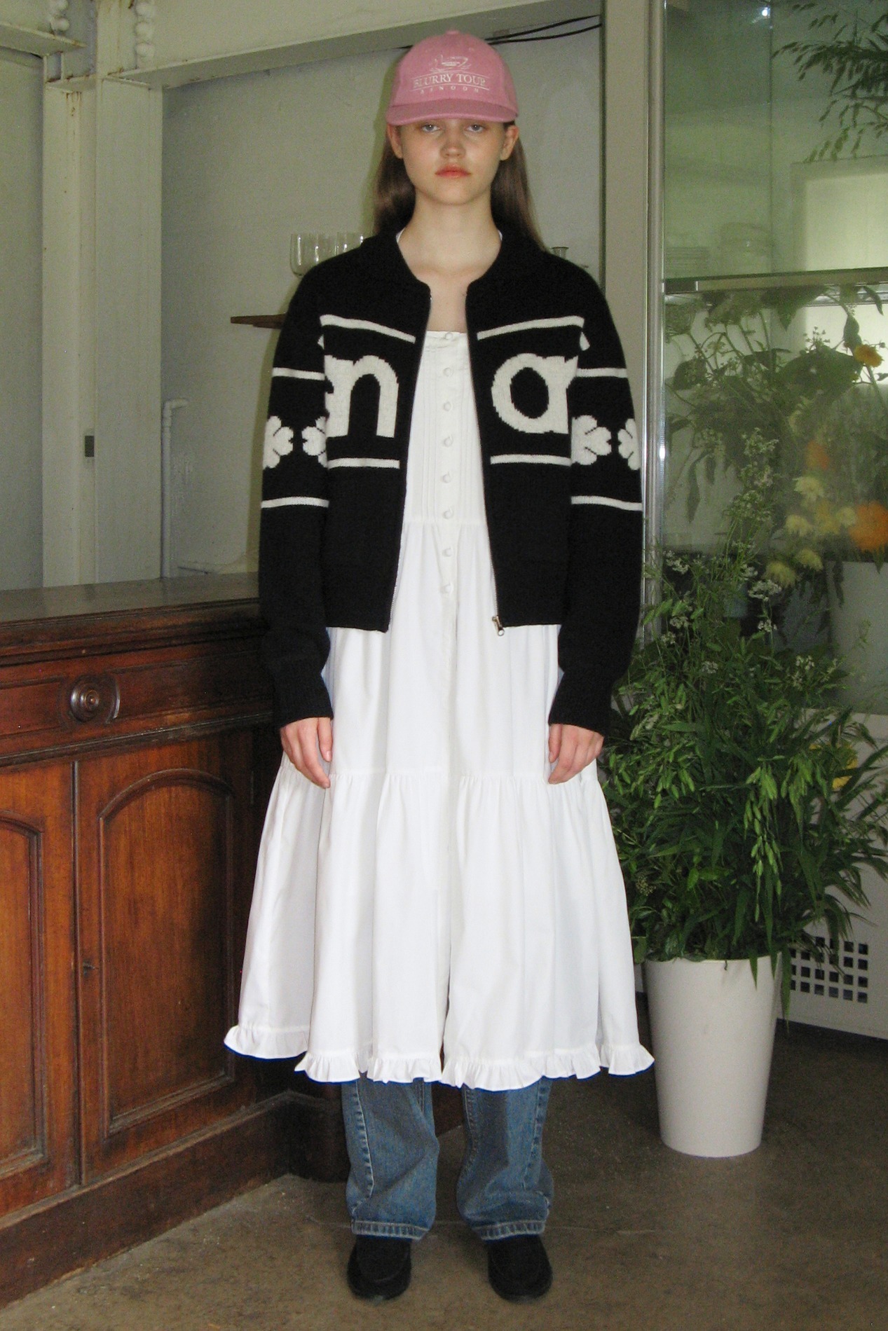 Logo Knit Zip-Up (Black)