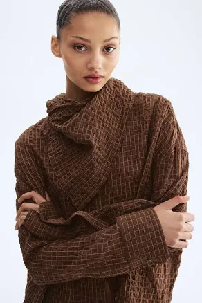 H&M Women's Seersucker Shirt with Scarf