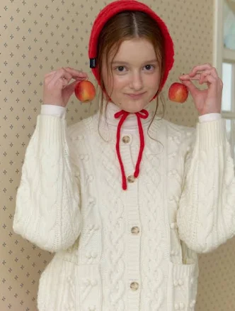 CLUNY Pompom Cable Knit Cardigan