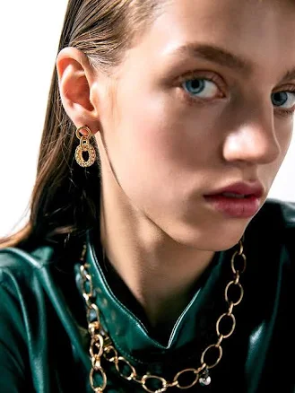 GENTLER CIRCLE EARrings
