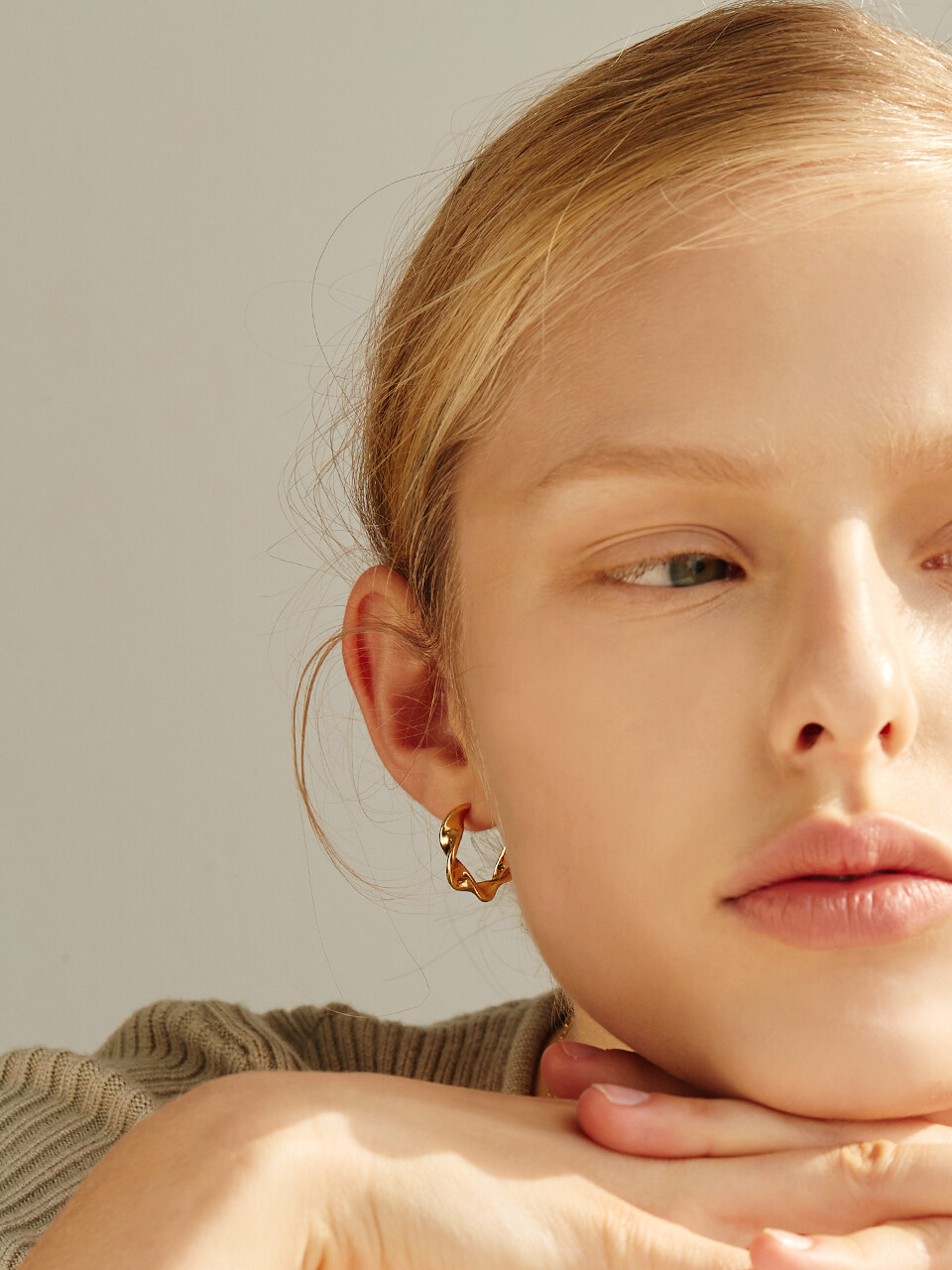 Twist Hoop Earring