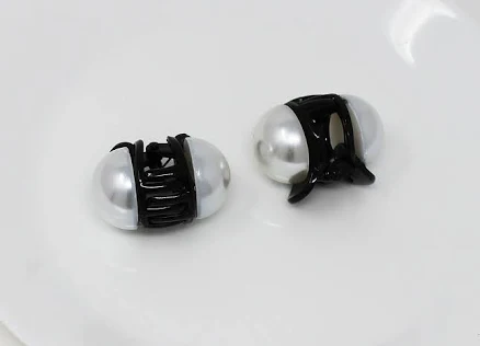 Mini Pearl Hair Claw Clip