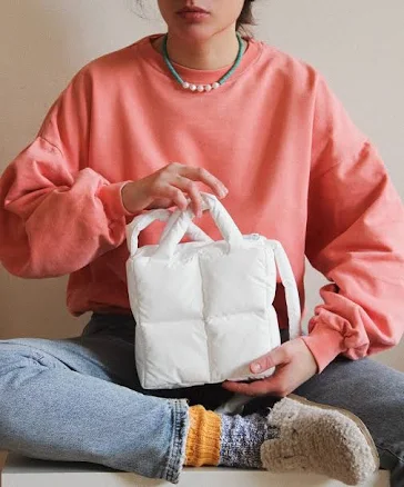 MINI PILLOW PUFFER essential bag in white, tote bag