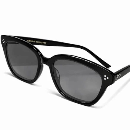 Gentle Monster My Me 01 Sunglasses Black/Clear With Case