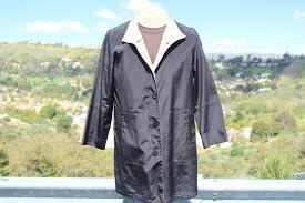 Reversible Black Beige Reversible Trench Coat Small (Vintage / 90s)