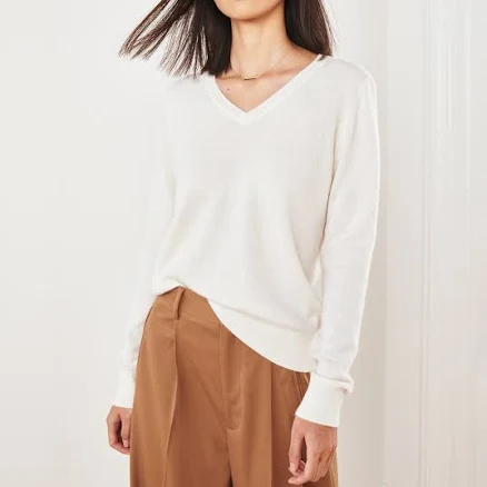 Quince Mongolian Cashmere V-Neck Sweater