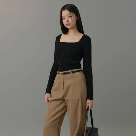 MUSINSA Standard WOMAN Ribbed Slim Square Neck Knit