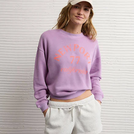 AE Women's Graphic Crew Neck Sweatshirt