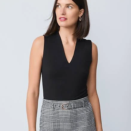 Ann Taylor Women's Sleeveless V-Neck Top