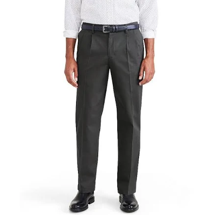 Dockers Men's Signature Classic Fit Pleated Iron Free Pants