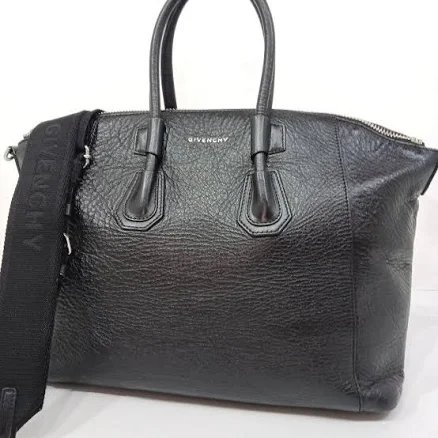 Givenchy Women's Antigona Leather Tote Bag