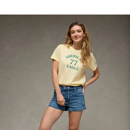 AE Women's Everyday Graphic T-Shirt
