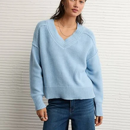AE Women's Long Weekend V-Neck Sweater