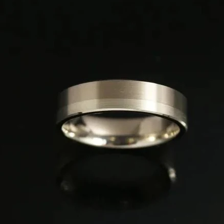 18ct White Gold Balance