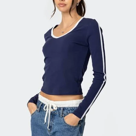 Edikted Women's Contrast V-Neck Long Sleeve T-Shirt