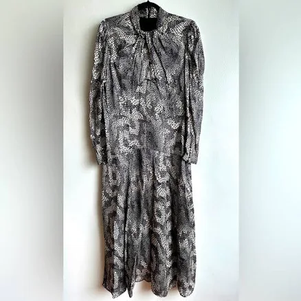 Isabel Marant Dresses | Isabel Marant Vilma Graphic Print Twist Puff Sleeve Maxi Dress Size Fr 40 Us 8 | Color: Black/White | Size: 8 | Pm-35636441's