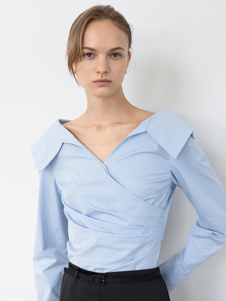 Ellie V-neck blouse