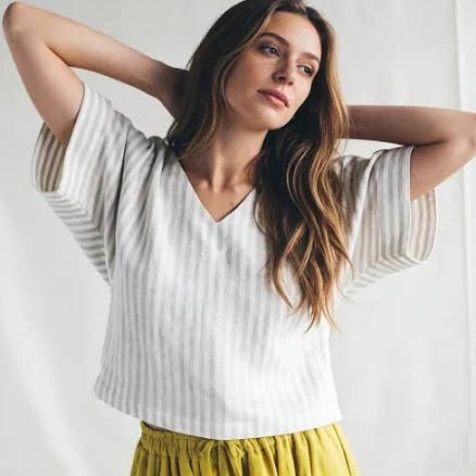European Linen V-Neck Striped T-shirt