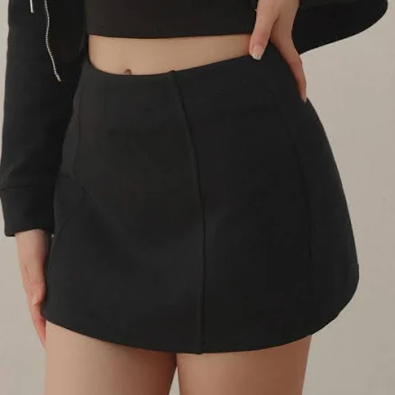 Low Rise Structured Panelled A-Line Skirt
