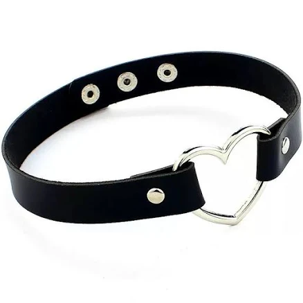 Sissy Leather Heart Choker