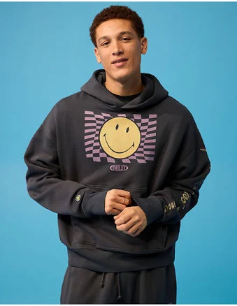 AE Men's Smiley Graphic Fleece Sweatshirt