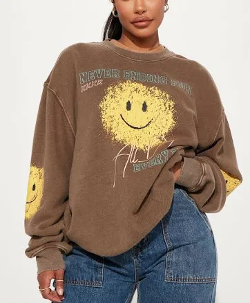 Fashion Nova Women's Smiley Face Sweatshirt Combo