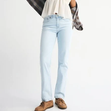 Abercrombie & Fitch Women's Curve Love Mid Rise 90s Straight Jean