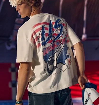 Hollister Men's Boxy US National Soccer Team Graphic Tee