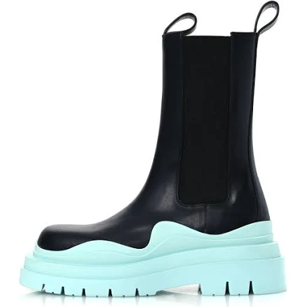 Bottega Veneta Calfskin Womens The Tire Chelsea Boots 39 Black Flannel