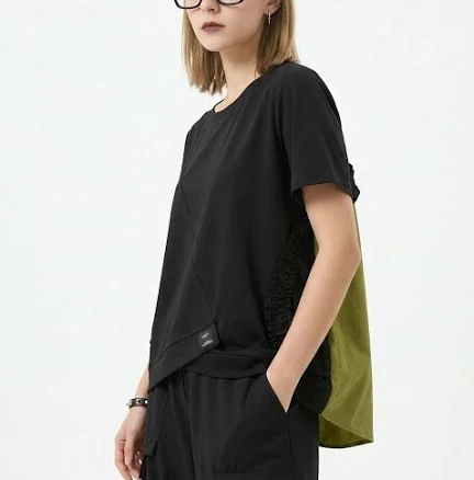 Contrast Panel Minimalist T-Shirt