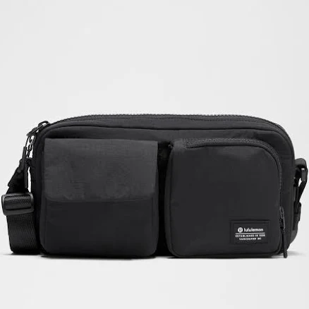 lululemon Men's Multi-Pocket Crossbody Bag 2.5L