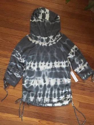 Young Fabulous & Broke Size Small Tie Dye Knit Pullover