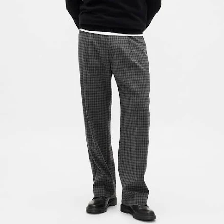 Gap Men's 365 Wool-Blend Relaxed Trousers