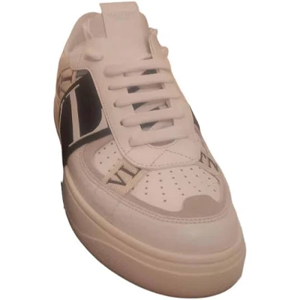 Valentino Garavani Vl7N Leather Low-Top Sneakers