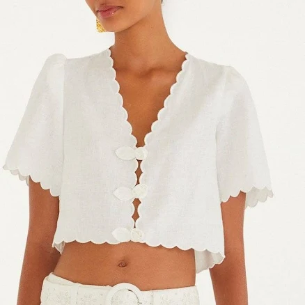 FARM Rio Women's Off-White Roses Scallop Artisanal Top