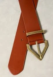 Diamond Pointed Buckle Belt | Brown