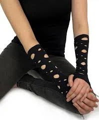 Hole Sleeve Gloves by Pamela Mann — La Loupe Noir
