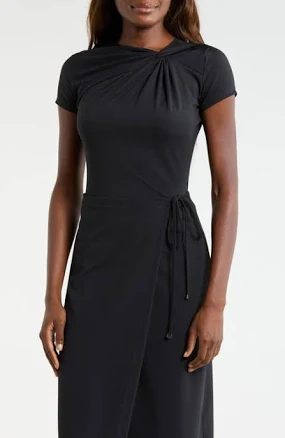 MPG Women's Asymmetric Twist Neck Crop T-Shirt