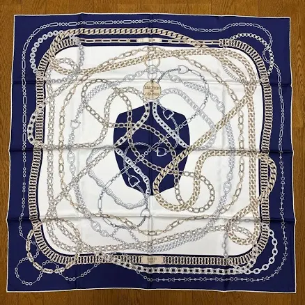 Reaction en Chaines scarf 90 - marine/blanc/argent